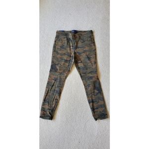 Gap Camo Jeggings